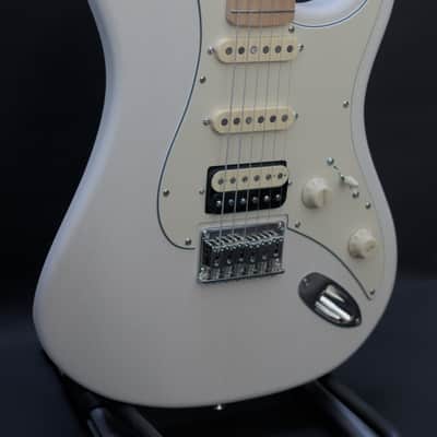 PJD Woodford Standard Custom Order 2024 - Cream Soda w/ matching headstock image 4