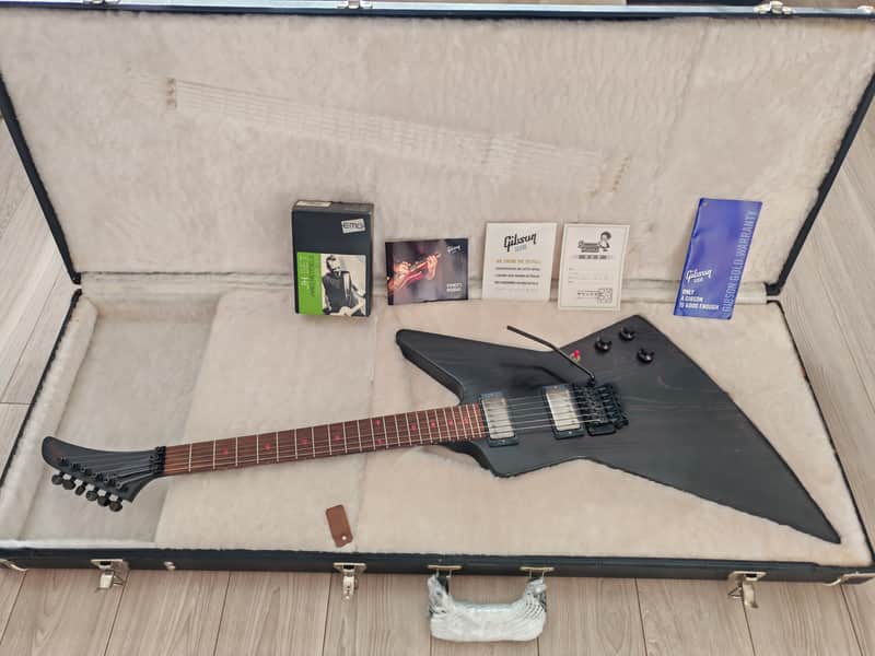*SALE* Gibson Limited Edition Vampire Blood Moon Explorer 2011 - EMG JH "HET" Set James Hetfield Metallica - Ebony/Red