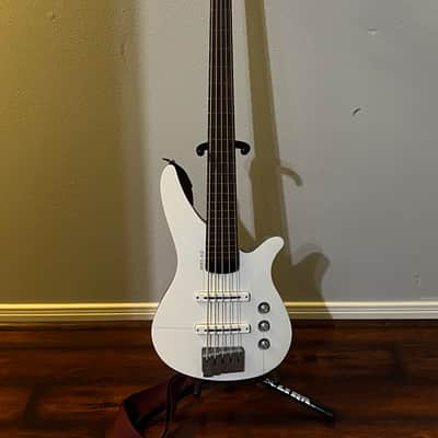 Yamaha RBX A2 5-String Bass Lightweight w/gigbag image 2
