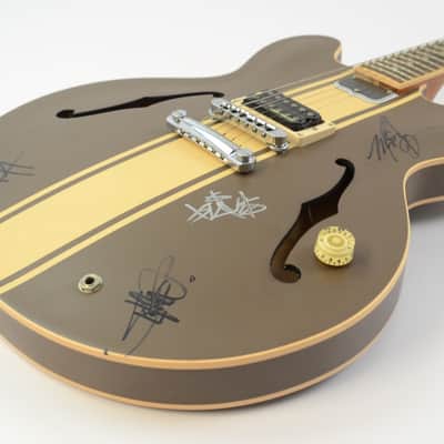 Gibson Tom Delonge ES-333 Guitar - Brown Stripe w/ OHSC - Signed