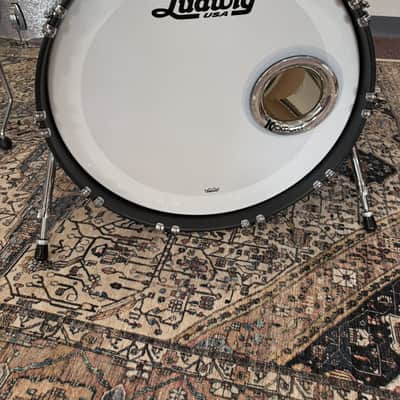 Ludwig Classic Maple Fab Outfit 3-Piece Shell Pack Silver-Blue-Silver Triband image 3