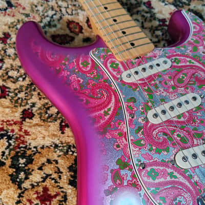 *NEW IN BOX* 2025 Fender Japan Limited Edition Stratocaster Pink Paisley - MIJ JD25 image 9