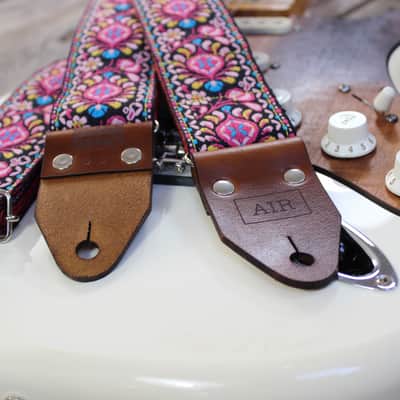 Guitar Strap 🇬🇧 Leather - Air Guitar Straps - "Lotus" Guitar Strap - Vintage / Retro/ Leather image 4