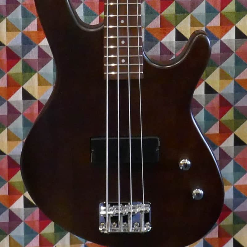 Cort Action Junior Short Scale Open Pore Walnut