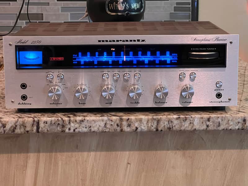 Marantz 2230 Stereo Receiver-Serviced-Sweet
