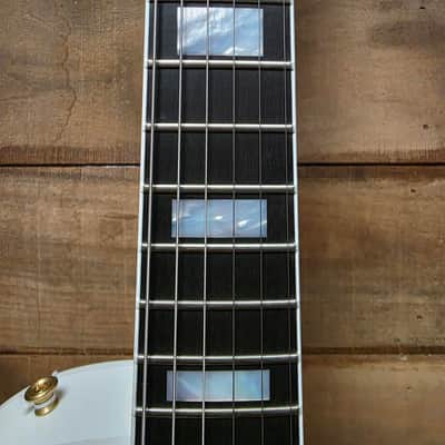 Gibson Custom Les Paul Custom Electric Guitar - Alpine White image 10