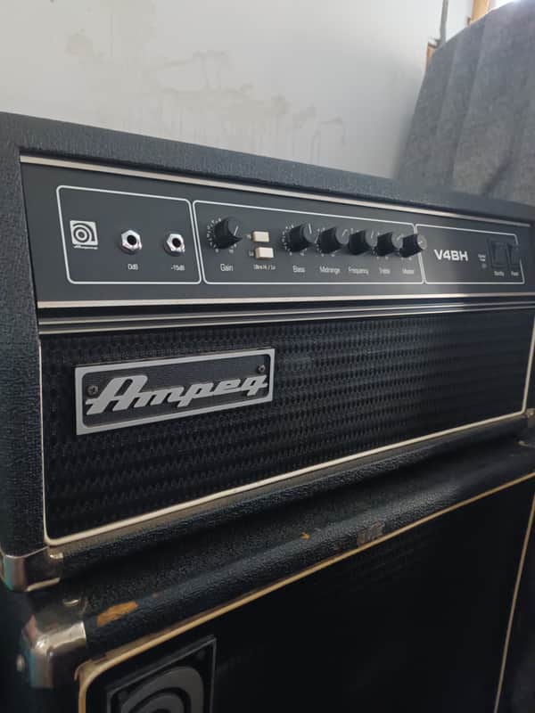 Ampeg V-4BH Classic Series 100-Watt Bass Amp Head Reissue 2000 - 2006 - Black image 1