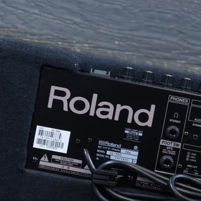 Roland KC-880 Stereo Keyboard Amplifier 320-Watt 5-Channel 2x12" Woofer Combo image 20