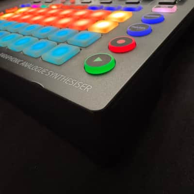 Novation Circuit Mono Station Paraphonic Synthesizer 2017 - 2021 - Black image 2
