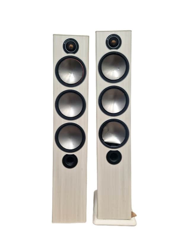 Monitor Audio Silver Floor Standing - Hi-Fi Speakers - Poor image 1