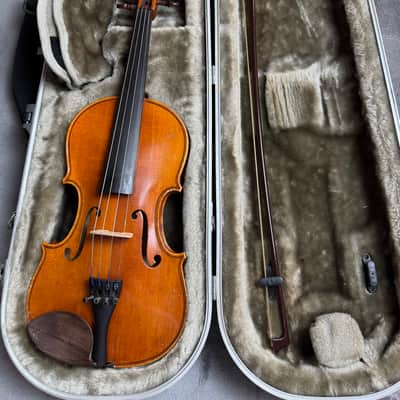 Yamaha V5 Series 3/4 Violin Outfit w/ Bow & Hard Case – Student Model image 1