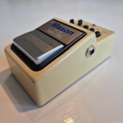 Maxon AF-9 Auto Filter 2000s - Yellow image 9