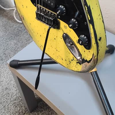 Partscaster Stratocaster Relic SSS or? 2020s - Yellow Relic image 5