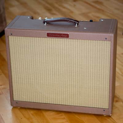 Victoria Victorilux 1x15 / 115 Combo Amplifier image 1