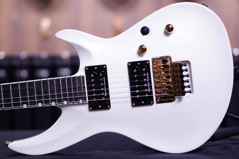 Edwards horizon III pearl white E-HR-145III | Reverb France