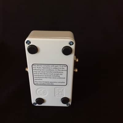 Electro-Harmonix Canyon Delay & Looper Pedal Used by Nils Lofgren image 6