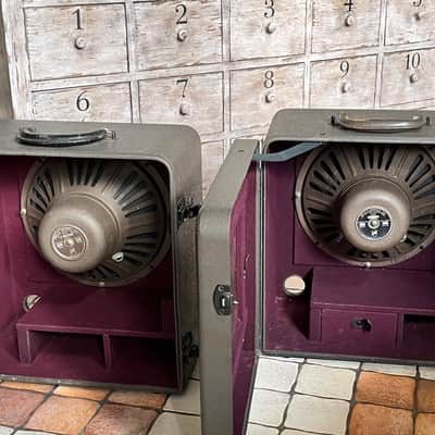 A PAIR of Bell & Howell Bell & Howell Filmosound 179 Speaker Cabinets 1940's/1950’s - Brown image 5