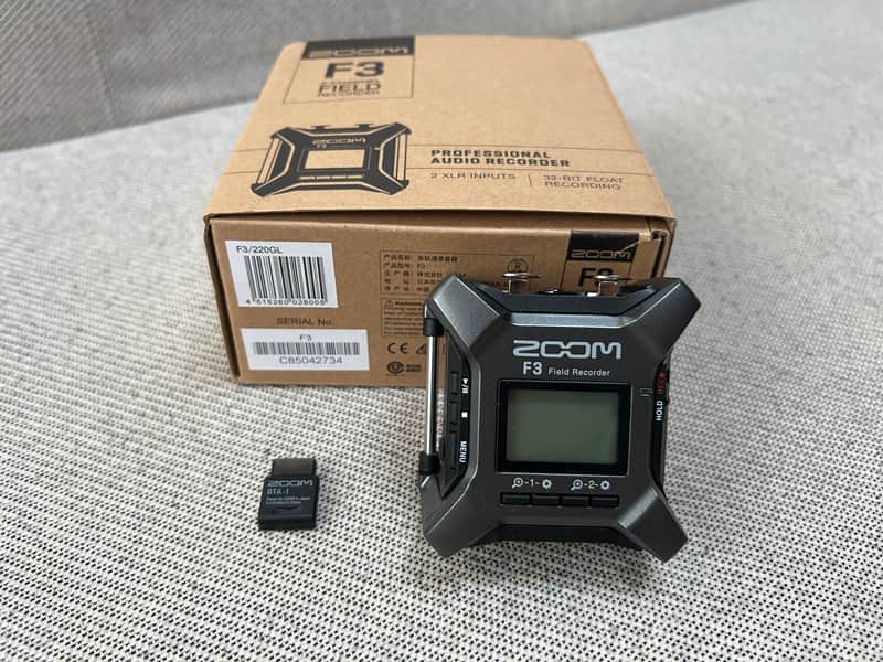 Zoom F3 Compact Field Recorder 2022 - Present - Black image 1