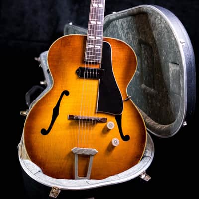 Gibson ES-300 Vintage Archtop Jazz Guitar | 1946 | Sunburst image 1