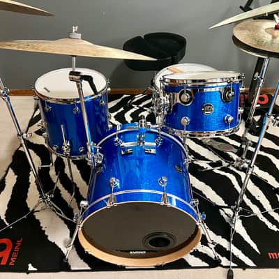 DW Performance Series Drum Set - Blue Sparkle image 2