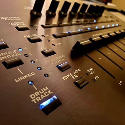MUST SEE!!! KORG KRONOS X 88 FULLY SERVICED AND IN AMAZING CONDITION! image 10