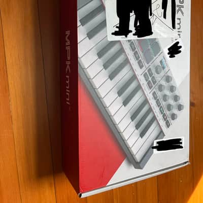 Akai Professional MPK Mini IV MIDI Keyboard Controller - Gray imagen 7
