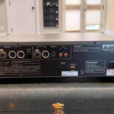 Panasonic SV-3700 Professional Digital Audio Tape (DAT) Deck image 2