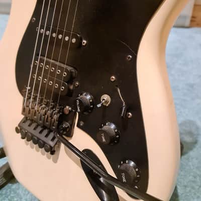 Kramer Pacer Deluxe 1984 Banana Head image 3
