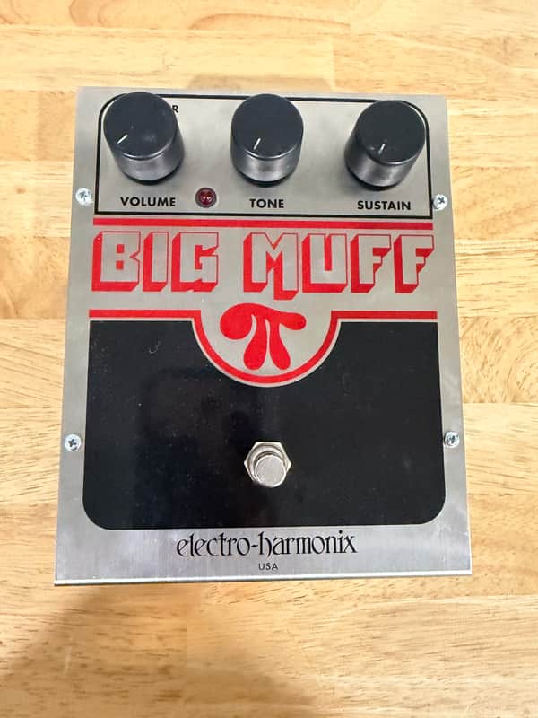 Electro-Harmonix Big Muff Pi 2000 - Present - Silver / Black / Red image 1