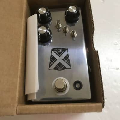 JHS Kilt 10 LTD Distortion/Boost w/ Original box & paperwork image 1
