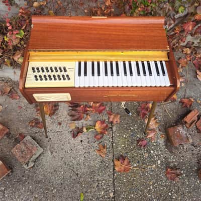 Farfisa Sonette 1960s – Rare Italian Electric Accordion – Fully Working & Recently Serviced image 6