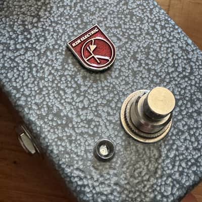 R2R Electric Treble Booster Professional 2022 - Present - Grey image 9