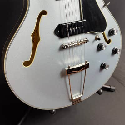 Eastman T64-T-IBM Thinline Hollowbody Electric Guitar Iced Blue Metallic w/ Gig Bag image 3