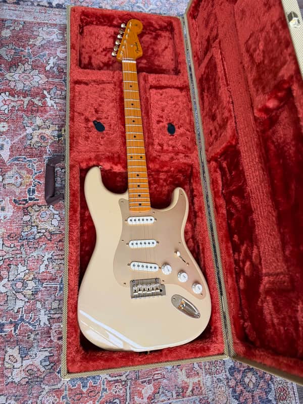 Fender 60th Anniversary Classic Player '50s Stratocaster Desert