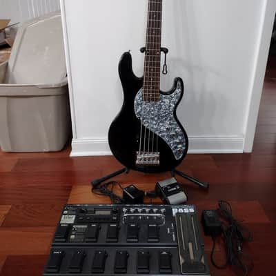 Line 6 Variax Bass 705 and POD Xt Live image 1