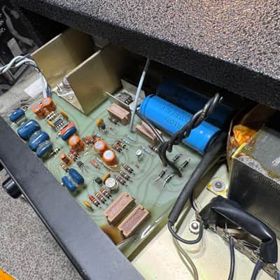 Vintage Kustom V amp bass combo image 12