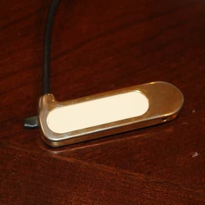 DeArmond Rhythm Cheif circa 1960 Very Rare with Gold with White insert image 1