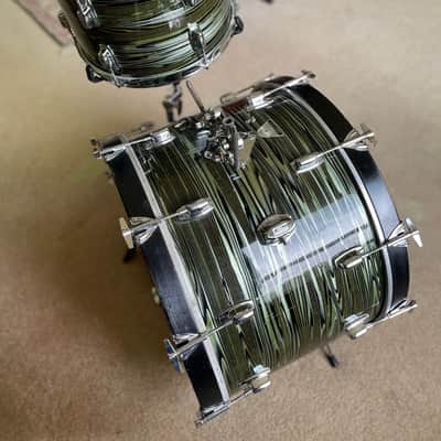 1960’s Ludwig Standard Avocado Strata Drums image 3