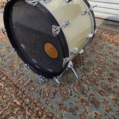 Ludwig No. 980 Super Classic Outfit 9x13 / 16x16 / 14x22" Drum Set (3-Ply) 1970 - Silver Sparkle (C022-1) image 4