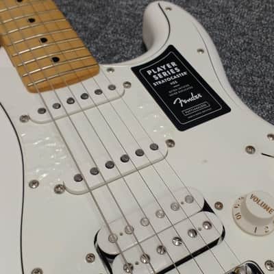 Fender Player Strat HSS MN PWT Electric Guitar - Versatile Sound image 12