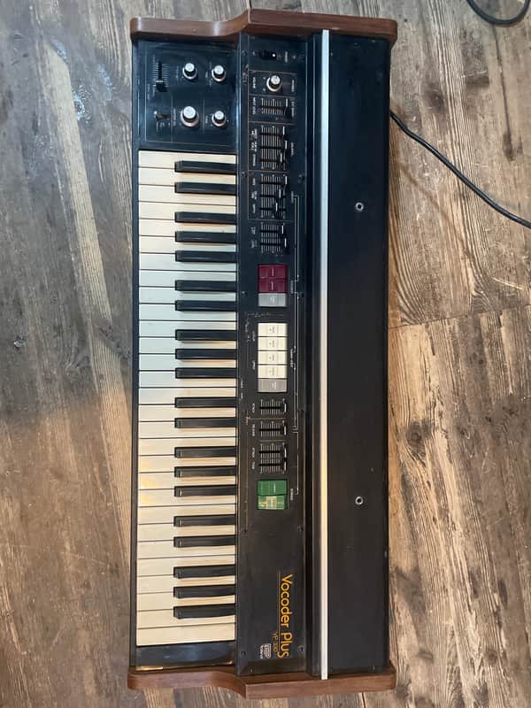 Roland VP-330 MKI Vocoder Plus 49-Key Synthesizer