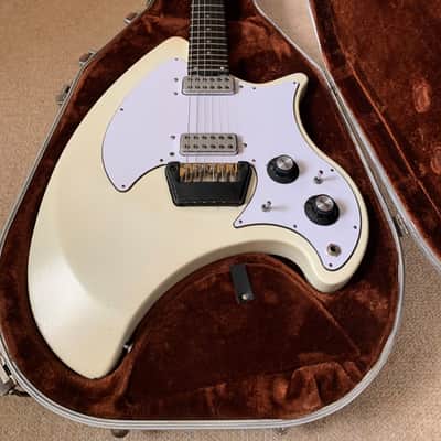 Ovation Breadwinner USA 1974 in White image 3