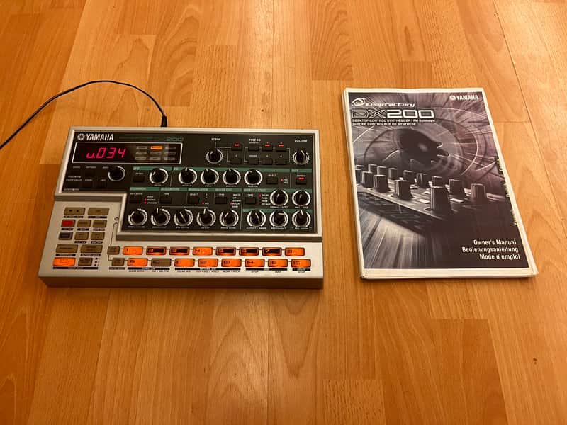 Yamaha DX200 Desktop Control FM Synthsizer image 1