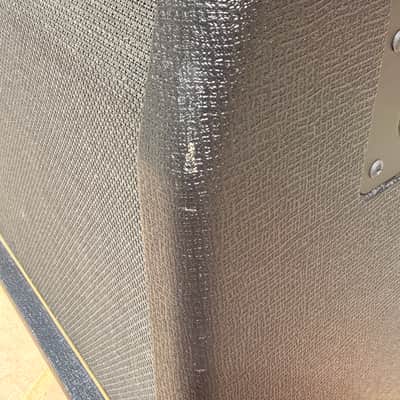 Zilla Vertical Angled Fatboy 2x12 v30s 2021 - Black, gold trim image 7