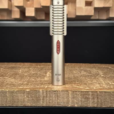 Royer Labs R-121 Ribbon Microphone. R121 R 121 image 3