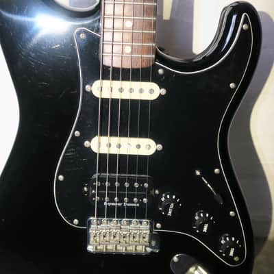 Fender Stratocaster Black 1991 Kurt Cobain Vandalism Strat Japan Seymour Duncan Electric Guitar image 8
