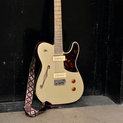 Valentino Guitars Thinline T-style P90 - Gold/black image 13