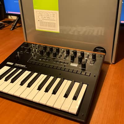 Korg Monologue Monophonic Analog Synthesizer 2016 - Present - Black