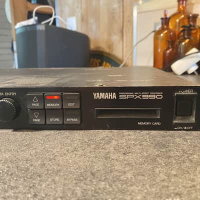 Yamaha SPX990 Professional Multi-Effect Processor 1990s - Black image 4