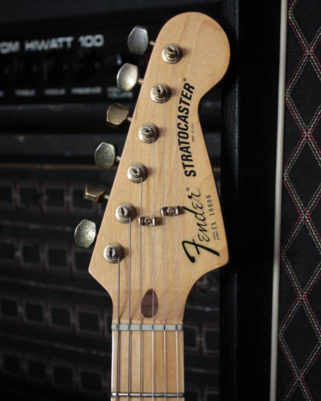 Fender Stratocaster Collectors Edition 1982 - GOLD | Reverb